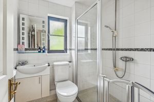 En suite shower room- click for photo gallery